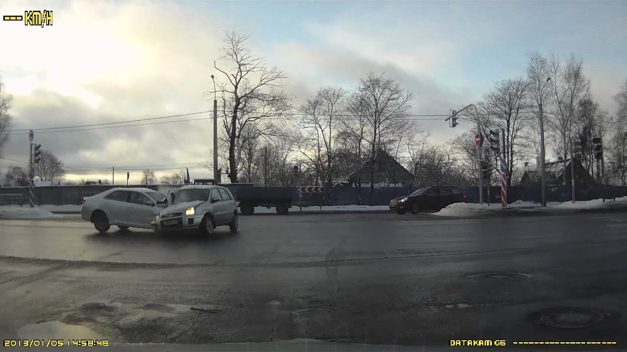 Car crash in SPb on 5th of Jan 2013