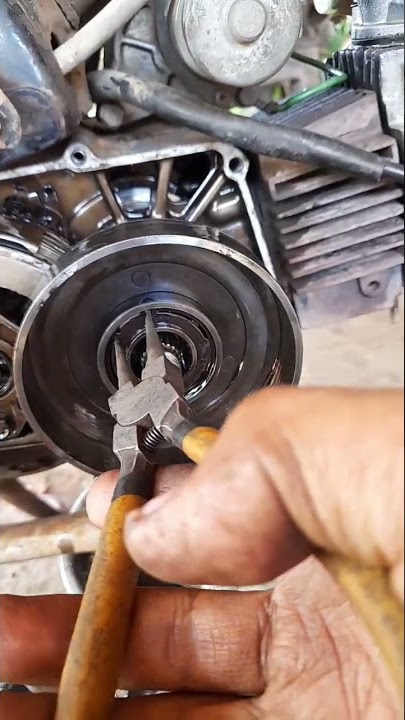penyebab setater engkol ngelos  pada honda c series