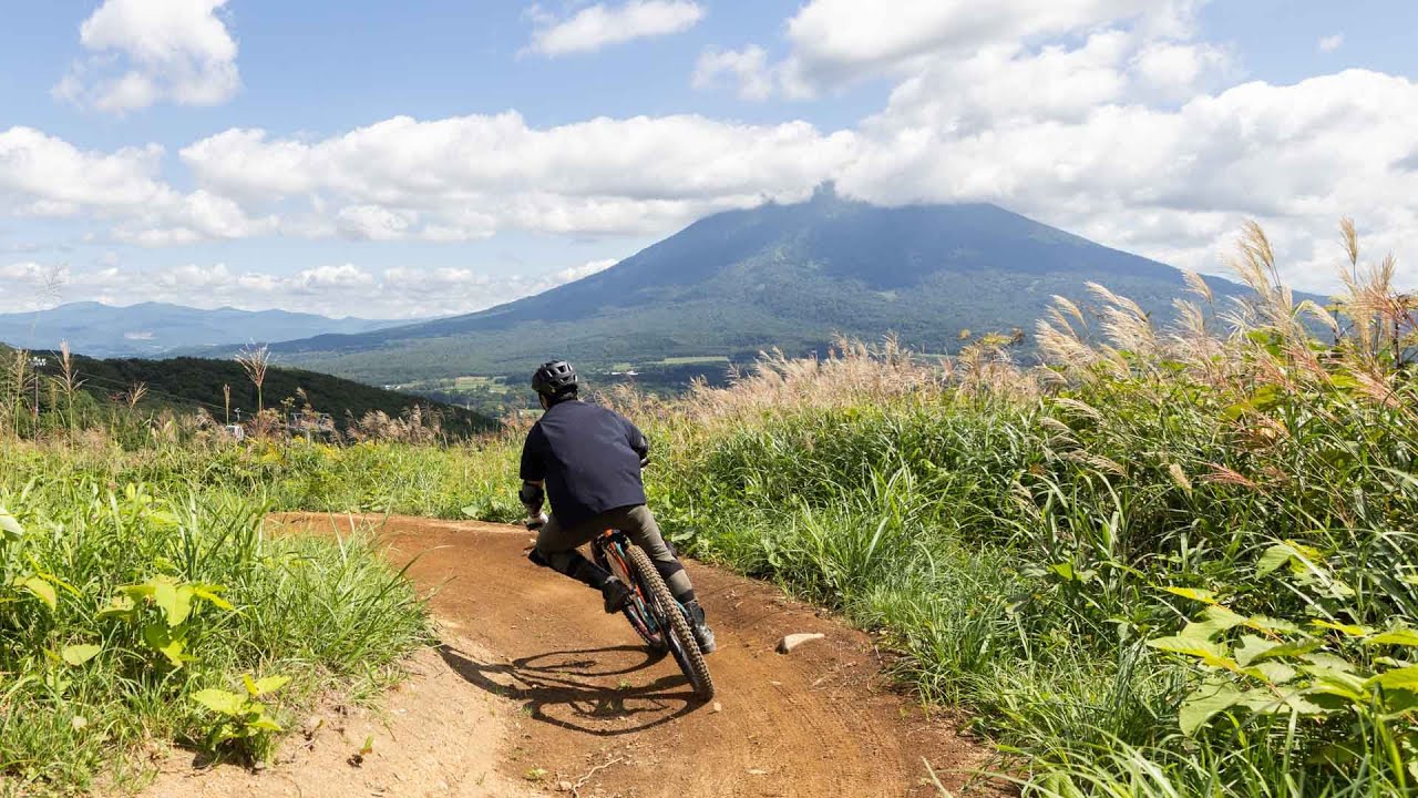 How to Mountain Bike in Niseko - YouTube