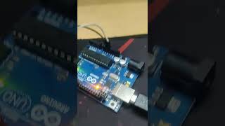 Arduino + servo motor = 😳 #shorts #viral #youtubeshorts #arduino