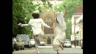 LA･LA･LA LOVE SONG  -  久保田利伸 with NAOMI CAMPBELL  (ロングバケーション)