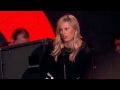 Karolina Kurkova challenges us to Live #BelowtheLine