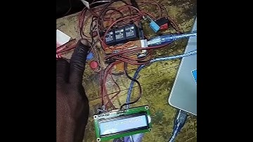 incubator with set-preset threshold