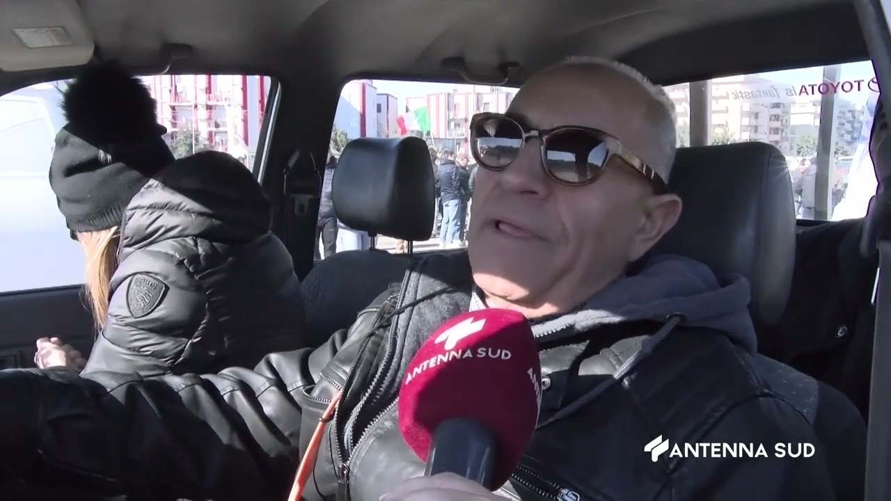 I TRATTORI ARRIVANO A LECCE  LE VOCI DEGLI AGRICOLTORI