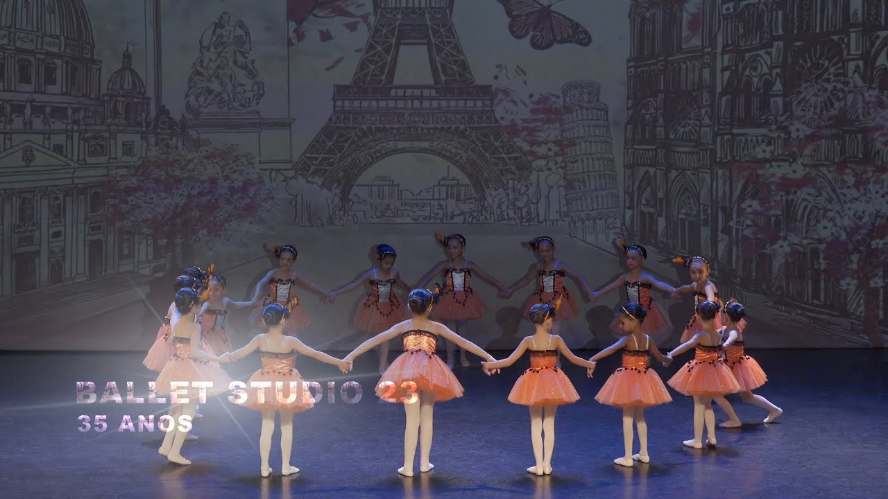 Tunique Arcos De La Petite Française - Jolie Tunique D'occasion En Très Bon état