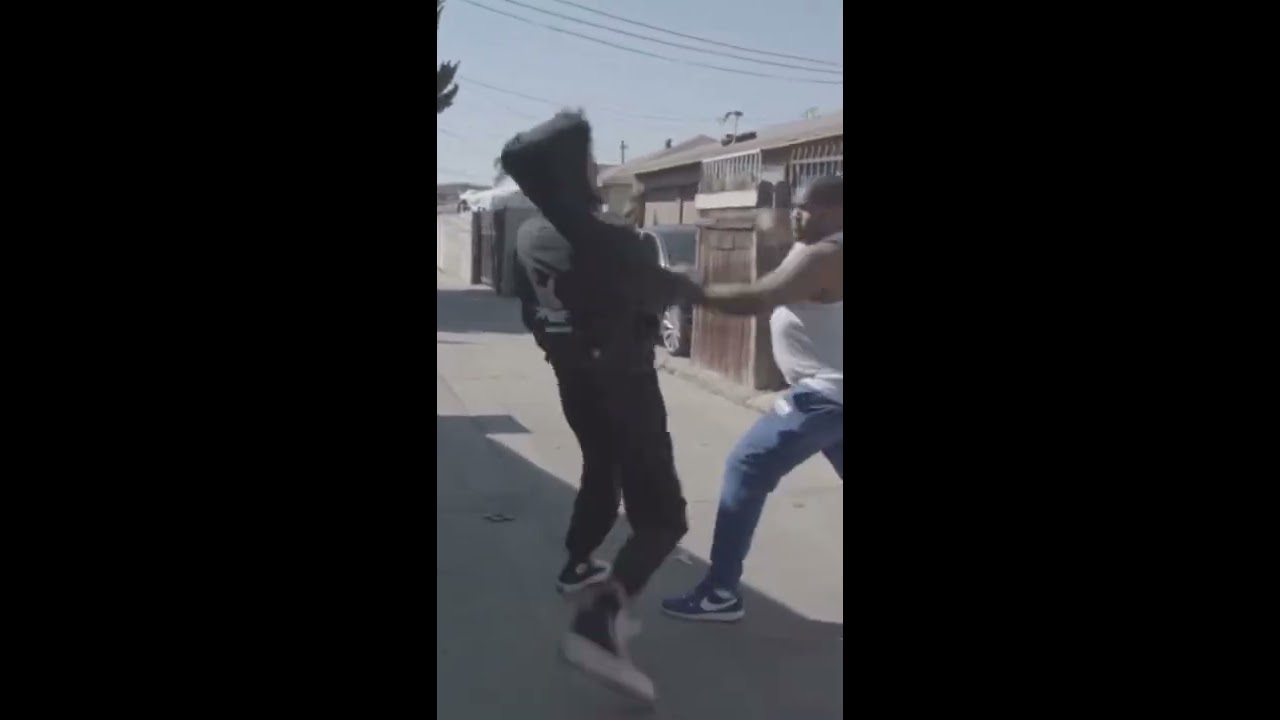 CRIP MAC SHOWS HIS FIGHTING SKILLS Cripmac Fight Skills Crips Gang Boxing