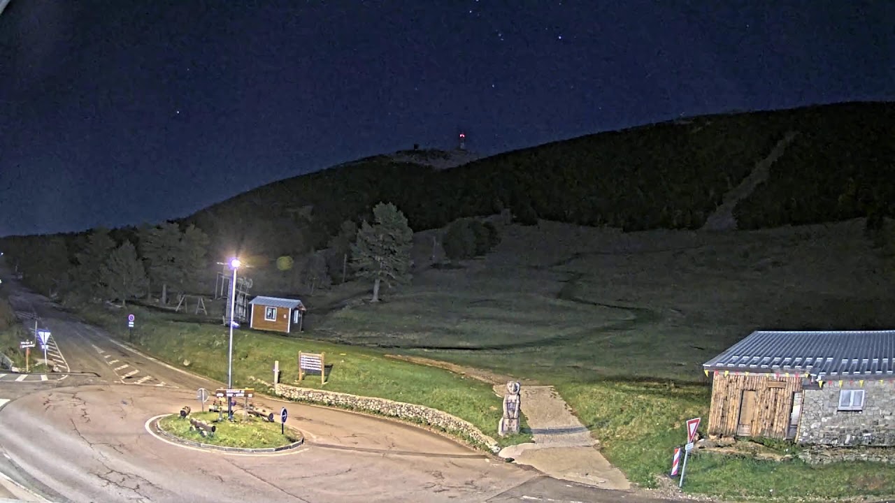 Mont-Serein Ski Station – Mont Ventoux Live Camera live camera thumbnail