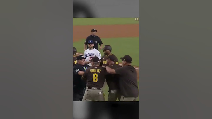 Shohei Ohtani played peacemaker with the Padres 😮
