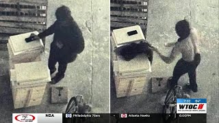 Savannah police seek public’s help identifying assault suspect