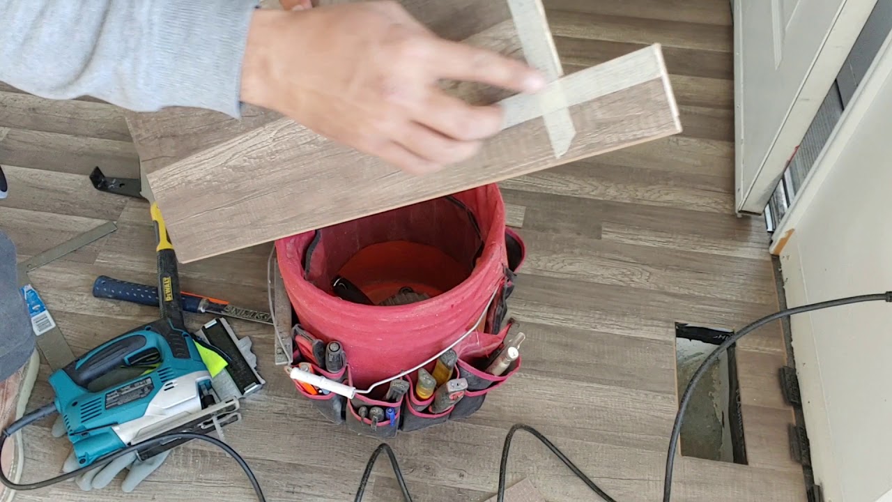 Cutting Vinyl flooring YouTube