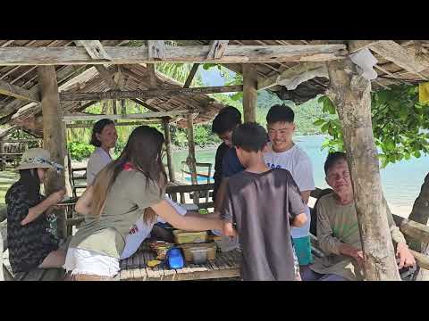 Sarap sa pakiramdam pag sama-sama kayong pamilya! 👨👩👧👦 #Pamilya #buhayprobinsya #simplengbuhay