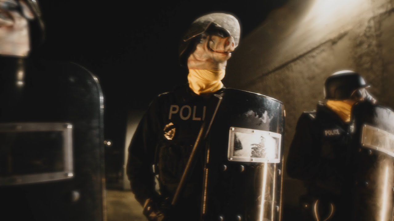 YouTube पर Anarchist Jurisdiction (Official Video) (feat. Bigg Villainus, Jahdi & Michele Pace) देखें YouTube पर Anarchist Jurisdiction (Official Video) (feat. Bigg Villainus, Jahdi & Michele Pace) देखें