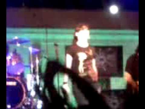Watch the video for Efecto mariposa si tu quisieras