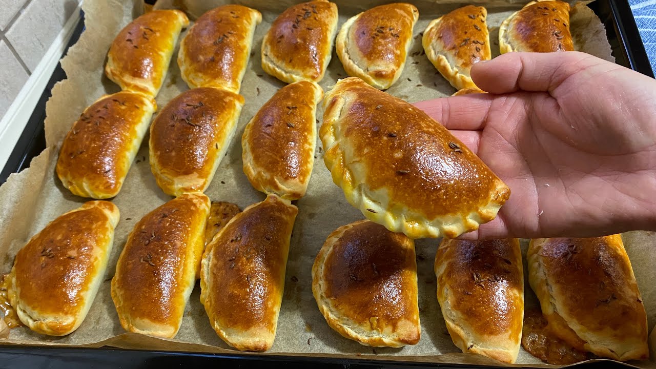 Pica te mbyllura të vogla !Pizza calzone!!