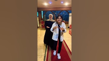عليم الله بالحال