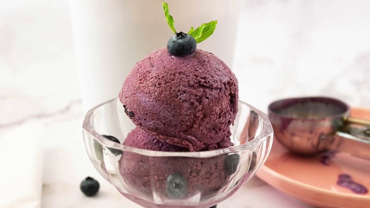 How to Make No Churn Ice Cream {4 Ingredients!} - FeelGoodFoodie