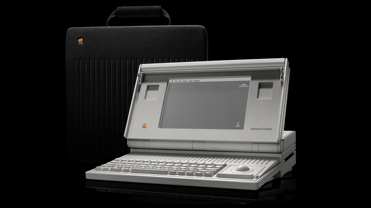 esqueleto Ventana mundial Tomar medicina A Look At The First Apple Laptop: Macintosh Portable & Comparison To MacBook  Pro - YouTube