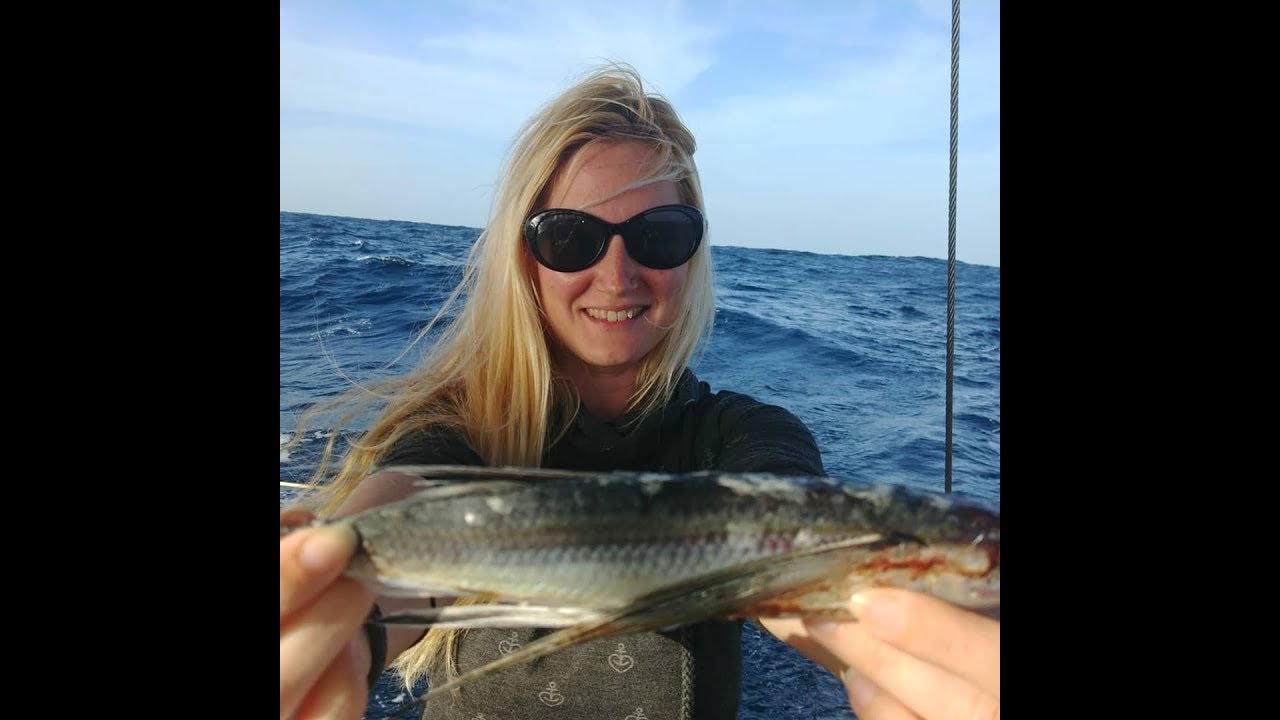 When a blond girl tries to catch a fish on the way to Cap Verde – EP 79 Sailing Seatramp