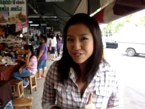 Bangkok Market Tour - Hot Thai Kitchen!