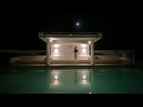 Late Night Pool Session 💃🏻 | 🎶 Kölsch & Tiga - HAL | Shuffle | Dance | Cuttingshapes | Techno