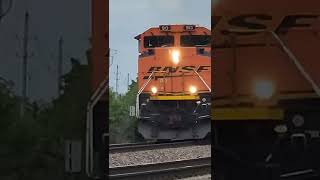 SD70ACE WITH LOUD K5LLA PULLS THE HILL IN NOTCH 8 WITH LOADED COAL TRAIN!!