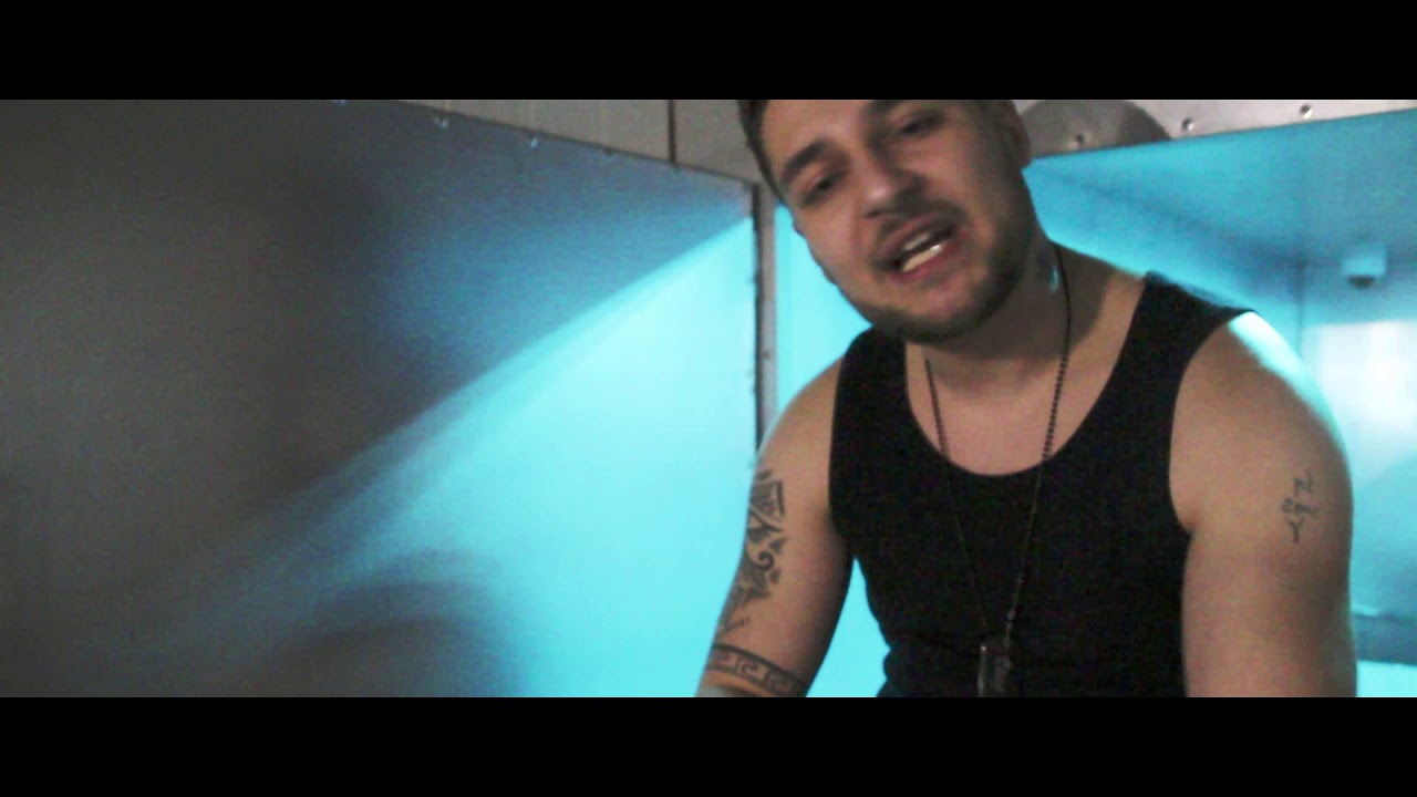 Lucky Thug - ZLOMENÝ (mixtape)