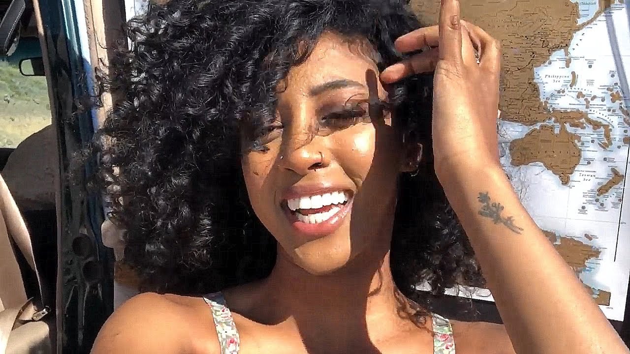 JENNELLE ELIANA gets 2 MILLION SUBSCRIBERS in just 3 WEEKS living in a