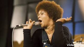 Watch Etta James Let Me Down Easy video