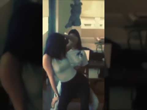 Kendall Jenner and Kylie Jenner twerking dance