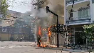 Chập, cháy nổ trụ điện tại ngã tư Nguyễn Thiện Thuật & NTMK | 23.01.2022