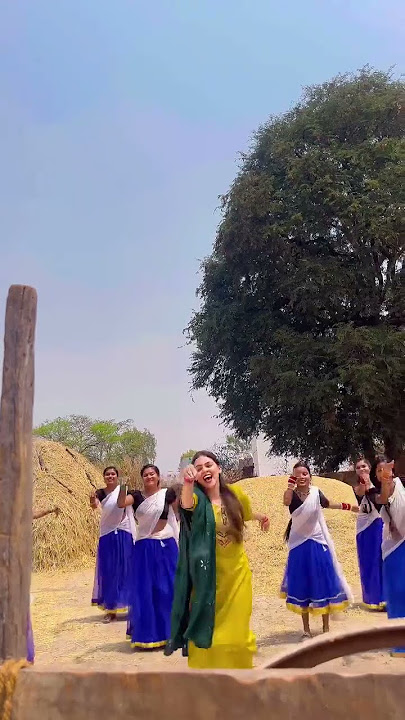 Beni Ma Gath Lete Lata Sahu & Manish Star #latasahu #manishstar #cgsong #cgtrendingreel #cgtrending