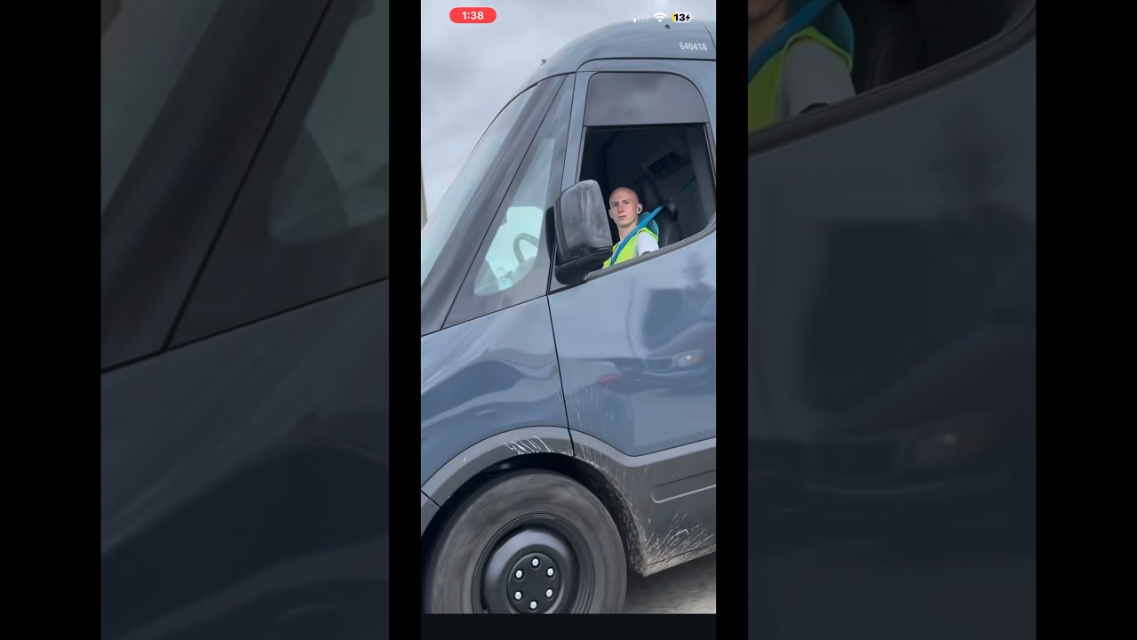 I saw a robot driving an Amazon truck #explorepage #robot #ai