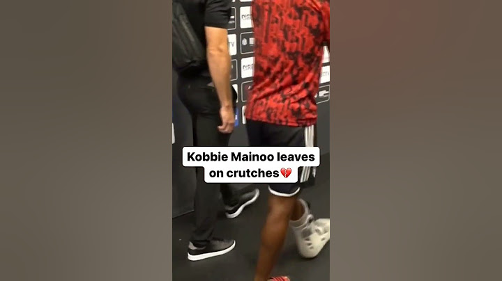 Kobbie Mainoo on crutches after getting injured against Real Madrid. #mufc #realmadrid #manunited