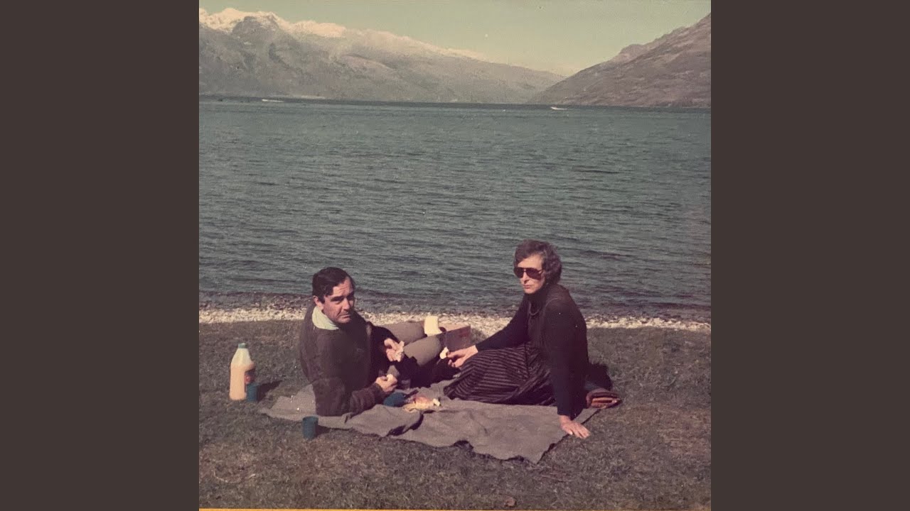 Tonton Caroline di YouTube Tonton Caroline di YouTube