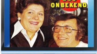Duo Onbekend  /   Rode Rozen Op Witte Zijde. wmv