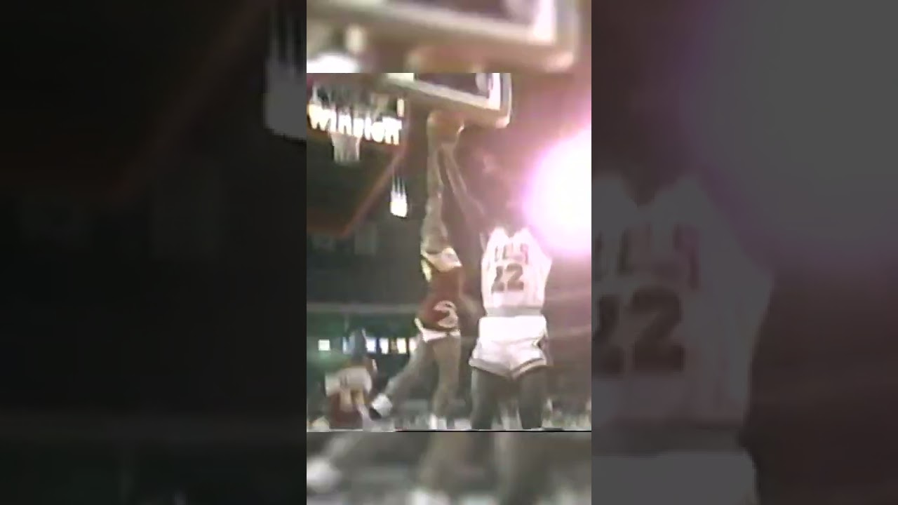 Spud Webb: In Game Dunks🐰🏀 #SaveTheMidRange . #spudwebb