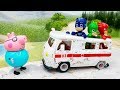 Мультики про машинки с игрушками Свинка Пеппа Герои в масках для детей - Волки и машины!