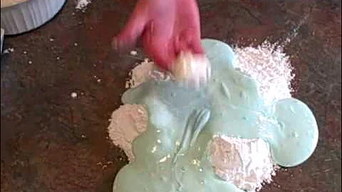 How to Make Marshmallow Fondant