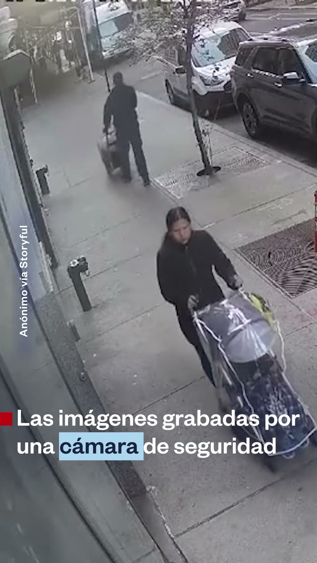 El derrumbe de un andamio deja tres personas heridas | Noticias Telemundo
