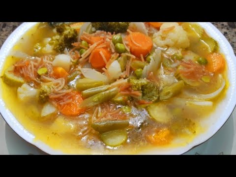 فيديو: كيفية صنع حساء الخضار بالجبن جنوكتشي
