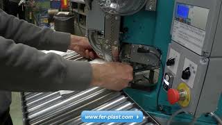 Occhiellatrice automatica - prova con ganci su sacchetti