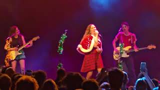 Julia Jacklin & Phantastic Ferniture - 'Fuckin 'n' Rollin ' (Metro Sydney 19/12/2025)