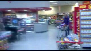 Supervalu's new Loughrea store 09102009