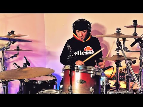 Formula 3  -Eppur mi son scordato di te-  (drum cover) by Loris Bellucci