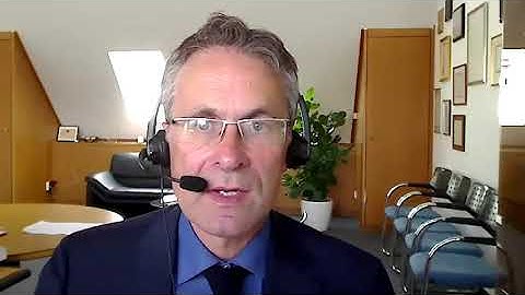 Urban green spaces and mental health