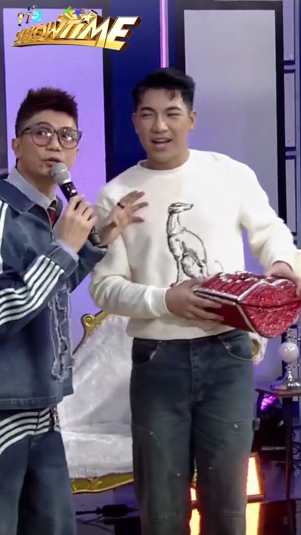 Darren vs Ryan sa sayawan! #shorts | It's Showtime