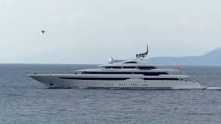 Στην Μαρίνα Ζέας Τώρα Εισέρχεται Το Εντυπωσιακό Opari Mega Luxury Yacht 95M -Εφοπλιστή Πάρη Δράγνη