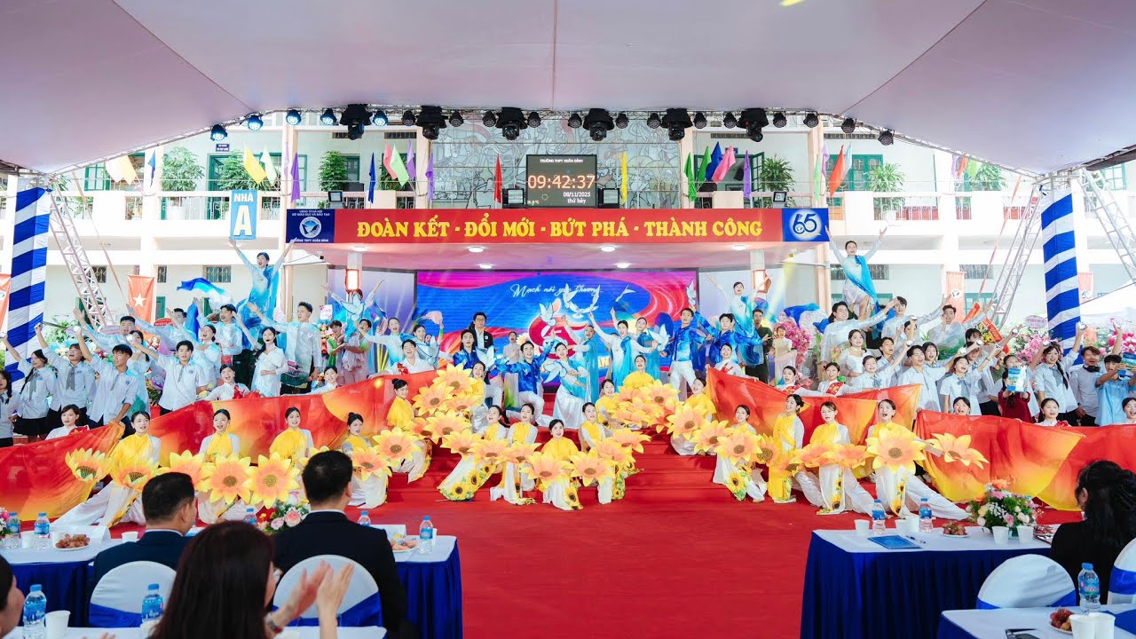 [ Chương Trình Nghệ Thuật Đặc Biệt ] MẠCH NỐI YÊU THƯƠNG - 65 MÙA XUÂN TỎA SÁNG