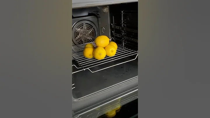 The oven cleaning trick that hardly anyone talks about