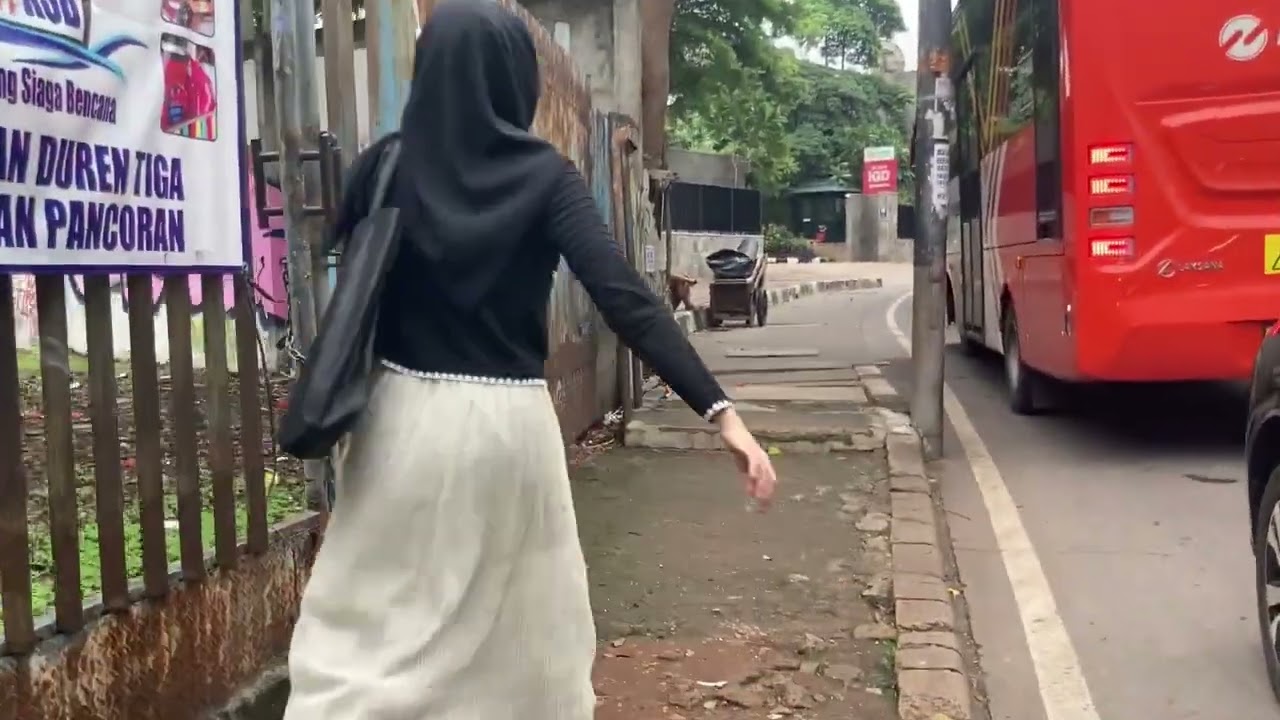 Menuju Gedung Gedung bertingkat di Jakarta Selatan